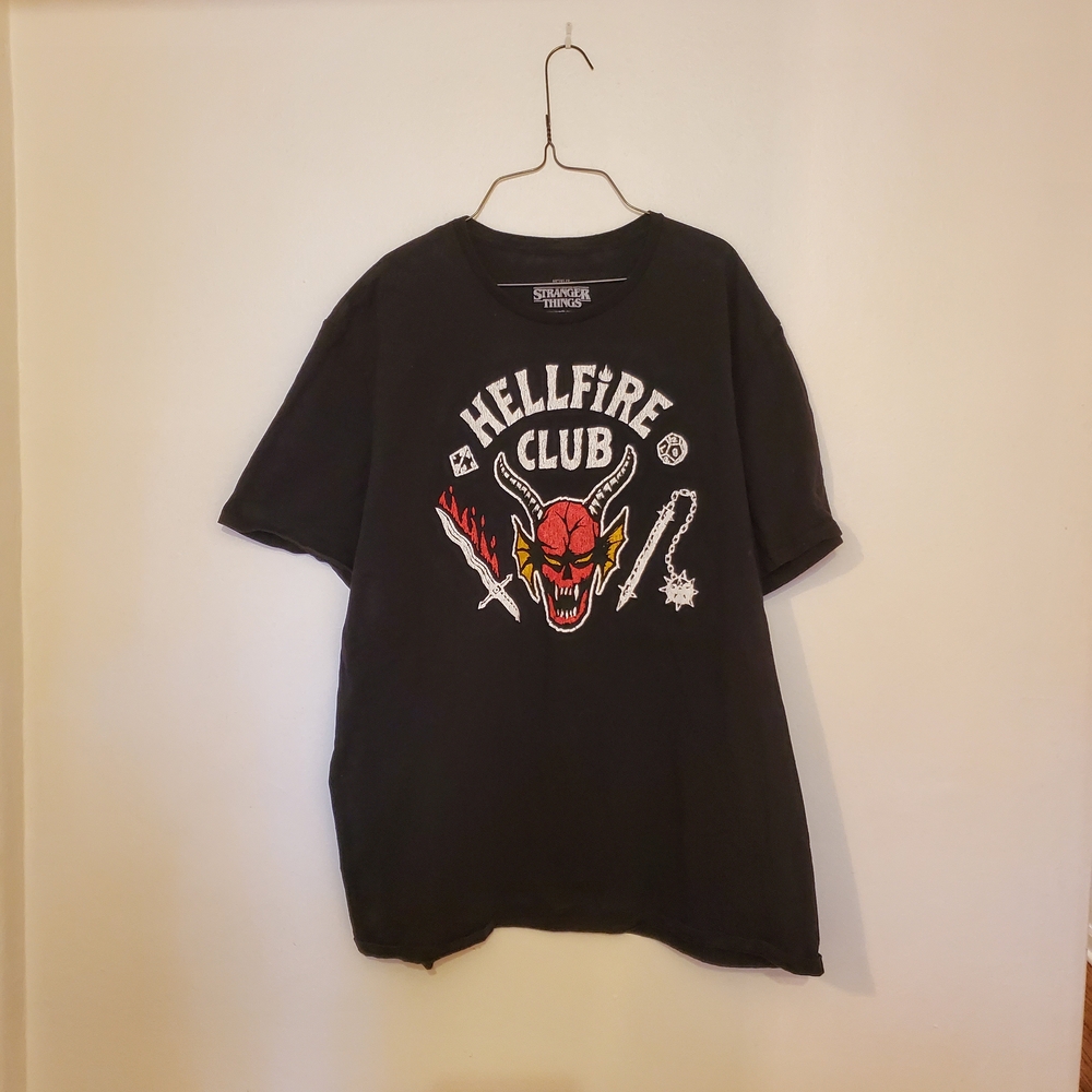 Hellfire Club Stranger Things 2XL Black T-Shirt